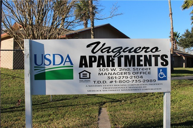 Vaqueros Apartments - JL Gray